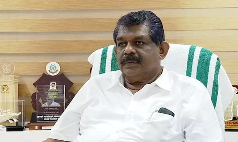 നിയമവിരുദ്ധമായ സംവിധാനങ്ങളുള്ള വാഹനങ്ങള് നിരത്തിലിറക്കാന് അനുവദിക്കുകയില്ലെന്ന് ആന്റണി രാജു നിയമവിരുദ്ധമായ സംവിധാനങ്ങളുള്ള വാഹനങ്ങള് നിരത്തിലിറക്കാന് അനുവദിക്കുകയില്ലെന്ന് ആന്റണി രാജു