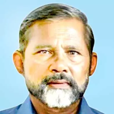 വേ​ലാ​യു​ധ​ൻ