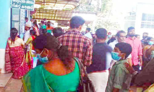 ജില്ല ആശുപത്രിയിൽ പദവിക്കനുസരിച്ച് ചികിത്സയില്ല; രോഗികൾക്ക് ദുരിതം