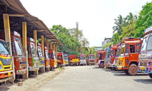 ലോറി സ്റ്റാൻഡിന് 54 വയസ്സ്; കൂടുതൽ സൗകര്യങ്ങൾ കാത്ത് ലോറിയുടമകൾ