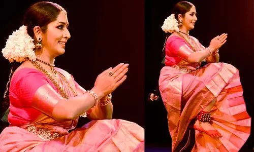 ആസ്വാദകരുടെ മനം കവർന്ന് നവ്യ നായരുടെ നൃത്തം