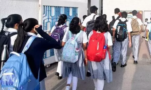 വിദ്യാർഥികളിലേറെപേരും പഠനസമ്മർദത്തിലും പരീക്ഷപ്പേടിയിലുമെന്ന് പഠനം; കുട്ടികളുടെ മനോനില പരിഗണിക്കണമെന്ന് നിർദേശം