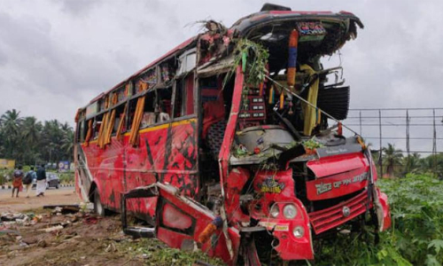 ബസുകളിൽ മാറ്റം വരുത്തിയാൽ വർക്ക്ഷോപ്പുകാരും ഉദ്യോഗസ്ഥരും കുടുങ്ങും; പൂട്ടിടാൻ തുടങ്ങി
