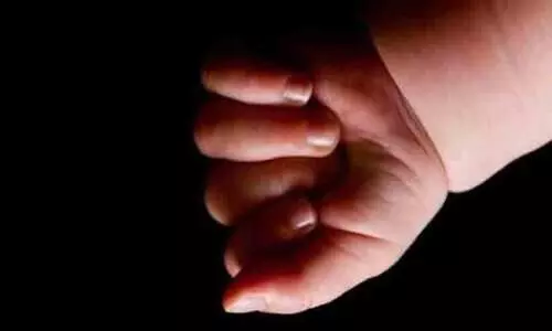 നവജാത ശിശു പറമ്പിൽ മരിച്ച നിലയിൽ