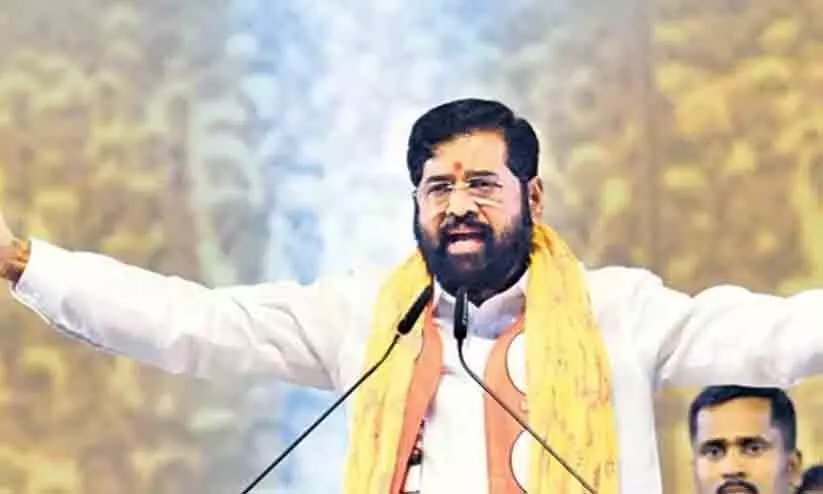 സൂര്യൻ, അരയാൽ, വാൾ, പുതിയ ചിഹ്നങ്ങൾ തെരഞ്ഞെടുപ്പ് കമീഷന് സമർപ്പിച്ച് ഷിൻഡെ വിഭാഗം