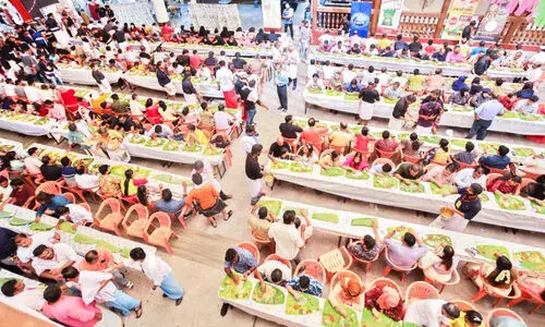 കേരള സോഷ്യൽ സെന്‍റർ ഓണസദ്യ സംഘടിപ്പിച്ചു