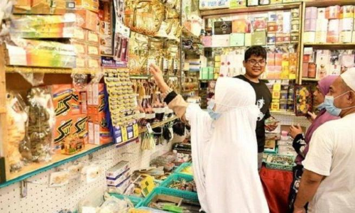 ഉത്സവക്കാലമൊരുക്കി ഔട്ട്ലറ്റ് 2022