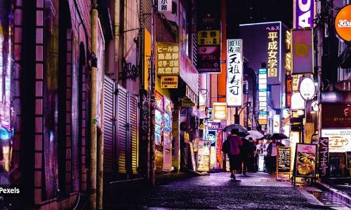 കോവിഡ് നിയന്ത്രണങ്ങൾ നീക്കി; സഞ്ചാരികൾ ജപ്പാനിലേക്ക് ഒഴുകുന്നു