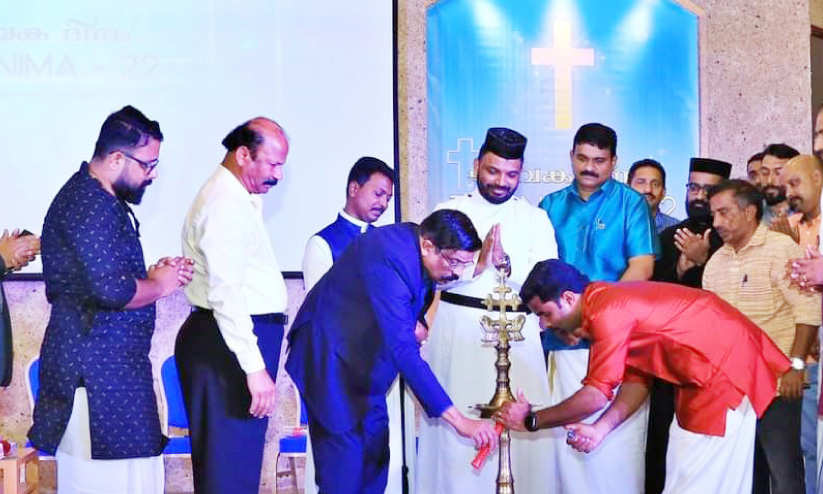 സെന്റ് ഗ്രിഗോറിയോസ് ക്നാനായ പള്ളി ഇടവക ദിനം ആഘോഷിച്ചു സെന്റ് ഗ്രിഗോറിയോസ് ക്നാനായ പള്ളി ഇടവക ദിനം ആഘോഷിച്ചു