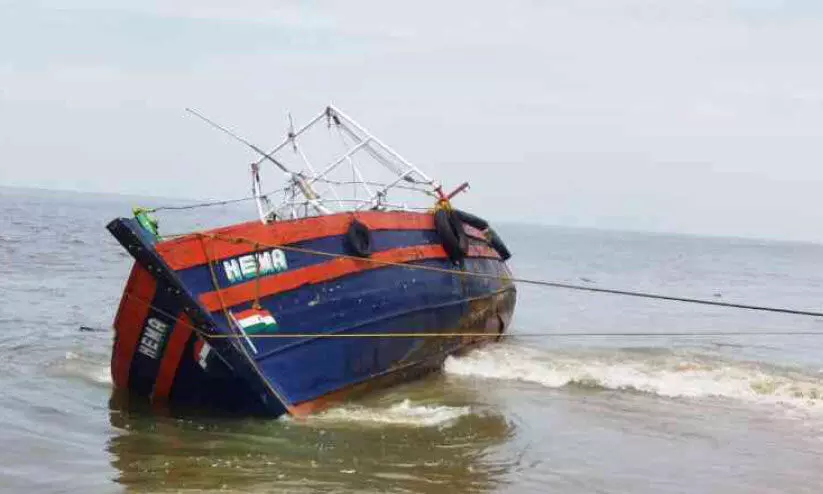 boat wrecked boat wrecked