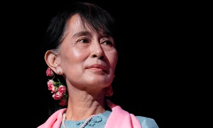 ആങ് സാൻ സൂചിയുടെ തടവ് ശിക്ഷ 26 വർഷത്തേക്ക് നീട്ടി സൈനിക കോടതി ആങ് സാൻ സൂചിയുടെ തടവ് ശിക്ഷ 26 വർഷത്തേക്ക് നീട്ടി സൈനിക കോടതി