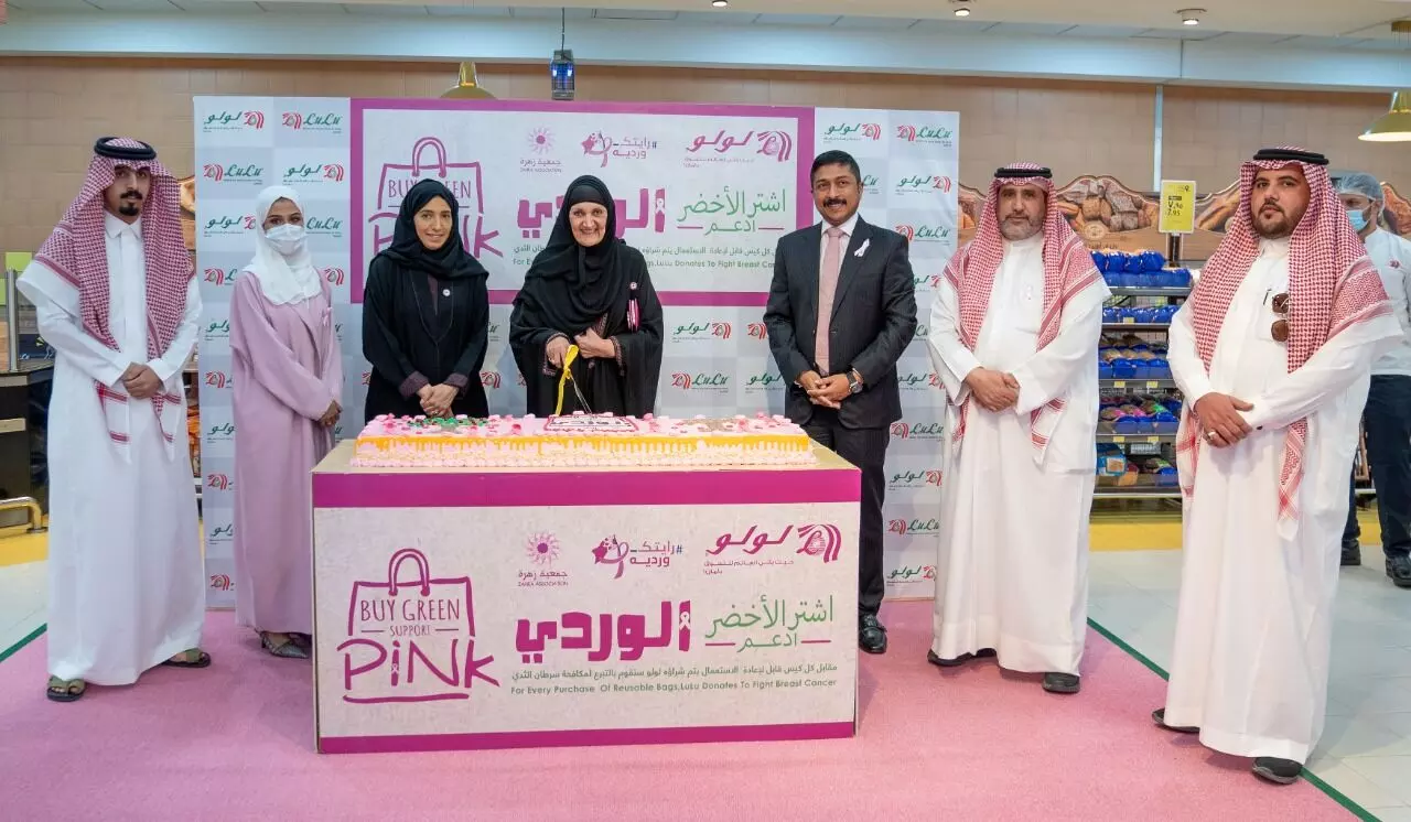 ലുലുവിൽ സ്​തനാർബുദ ബോധവത്​കരണ കാമ്പയിന്​ തുടക്കം