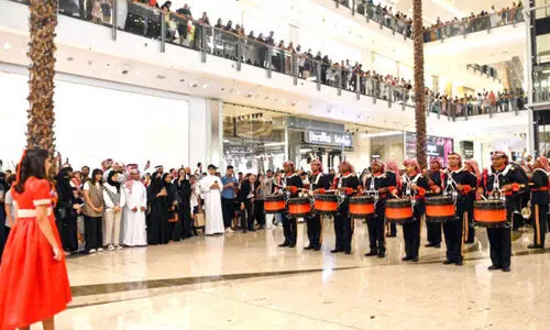 വോ​ട്ടെ​ടു​പ്പ് പ്ര​ചാ​ര​ണ​വു​മാ​യി ഫ്ലാ​ഷ്​​മോ​ബ്​