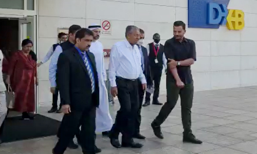 10 ദിവസത്തെ വിദേശയാത്രക്ക് ശേഷം മുഖ്യമന്ത്രി തിരിച്ചെത്തി