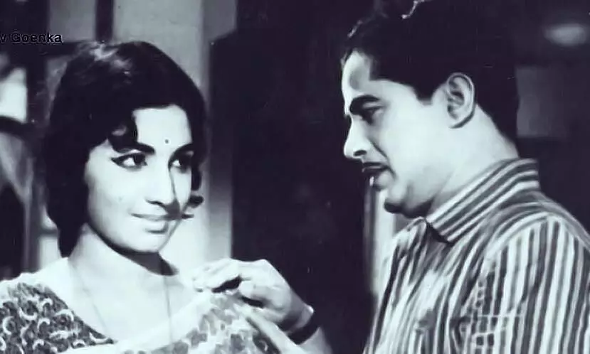 മാമ്പഴക്കൂട്ടത്തിൽ മൽഗോവ; സുറുമയെഴുതിയ മിഴികൾ മാമ്പഴക്കൂട്ടത്തിൽ മൽഗോവ; സുറുമയെഴുതിയ മിഴികൾ