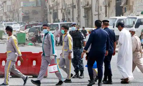 സാ​ൽ​മി​യ​യി​ലെ കെ​ട്ടി​ട​ത്തി​ൽ​നി​ന്ന് ചാ​ടാ​ൻ ശ്ര​മി​ച്ച 13 പ്ര​വാ​സി​ക​ളെ   നാ​ടു​ക​ട​ത്തും