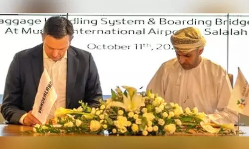 ല​ഗേ​ജ് സം​വി​ധാ​നം മെ​ച്ച​പ്പെ​ടു​ത്ത​ൽ: ഒ​മാ​ൻ എ​യ​ർ​പോ​ർ​ട്ട്​ ക​രാ​റി​ൽ ഒ​പ്പു​വെ​ച്ചു