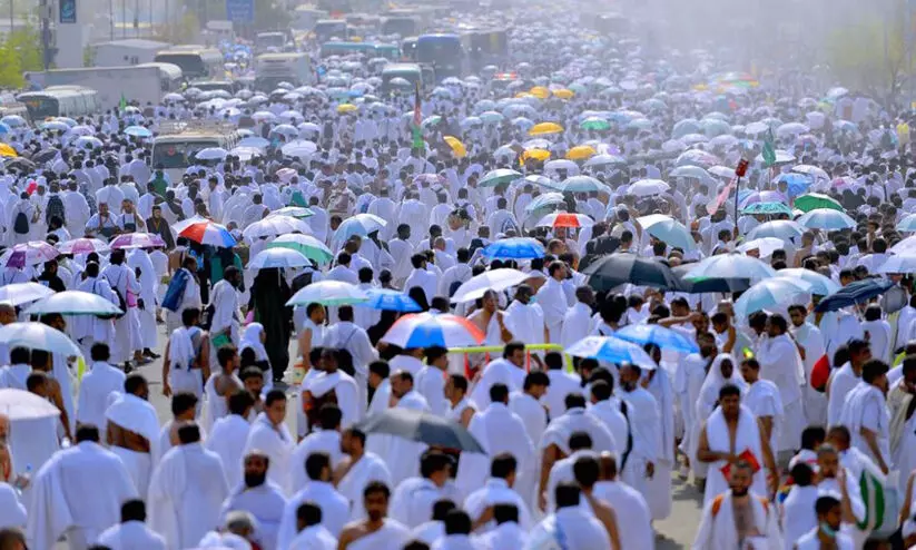 ഏത് പ്രായത്തിലുള്ളവർക്കും ഹജ്ജ് നിർവഹിക്കാം; പ്രായ പരിധി നിയന്ത്രണം പിൻവലിച്ചു ഏത് പ്രായത്തിലുള്ളവർക്കും ഹജ്ജ് നിർവഹിക്കാം; പ്രായ പരിധി നിയന്ത്രണം പിൻവലിച്ചു