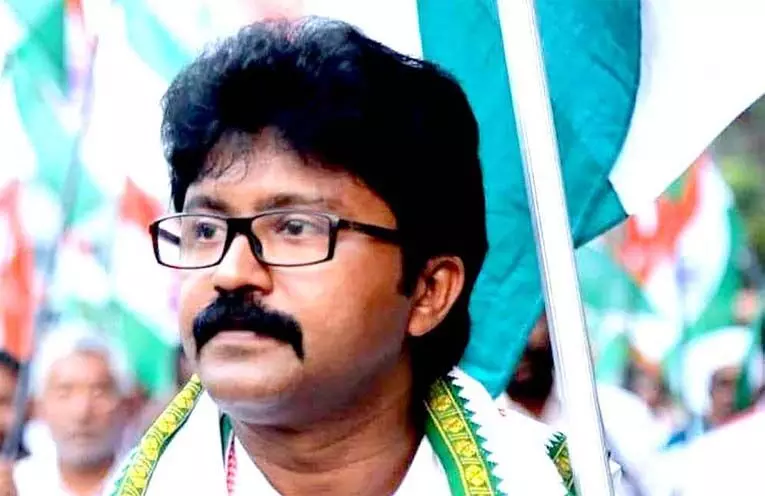 എല്ദോസ് കുന്നപ്പിള്ളി ഒക്ടോബര് 20നകം വിശദീകരണം നല്കണമെന്ന് കെ.പി.സി.സി എല്ദോസ് കുന്നപ്പിള്ളി ഒക്ടോബര് 20നകം വിശദീകരണം നല്കണമെന്ന് കെ.പി.സി.സി