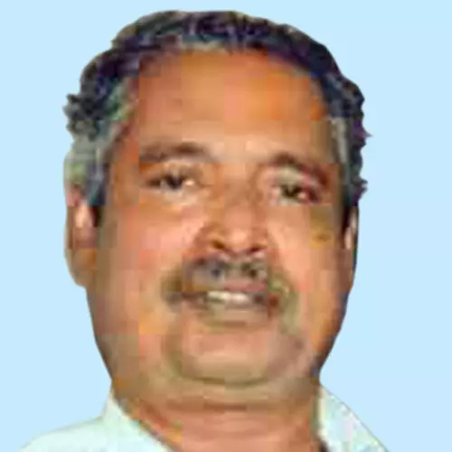 ച​ന്ദ്ര​ന്‍