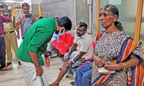 നായ് പേടിയിൽ നാട്, മാലിന്യക്കൂമ്പാരമായി നഗരങ്ങൾ നായ് പേടിയിൽ നാട്, മാലിന്യക്കൂമ്പാരമായി നഗരങ്ങൾ