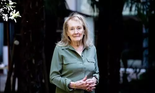 ഓർമയുടെ വിശാല സാമ്രാജ്യം; നൊബേൽ സമ്മാന ജേതാവ് ആനി എർനോയുടെ എഴുത്തുലോകം ഓർമയുടെ വിശാല സാമ്രാജ്യം; നൊബേൽ സമ്മാന ജേതാവ് ആനി എർനോയുടെ എഴുത്തുലോകം