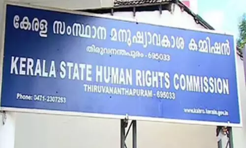 തെരുവുകളിലെ സിംകാർഡ് വിൽപ്പന തടയണം: മനുഷ്യാവകാശ കമ്മീഷൻ വിശദീകരണം തേടി