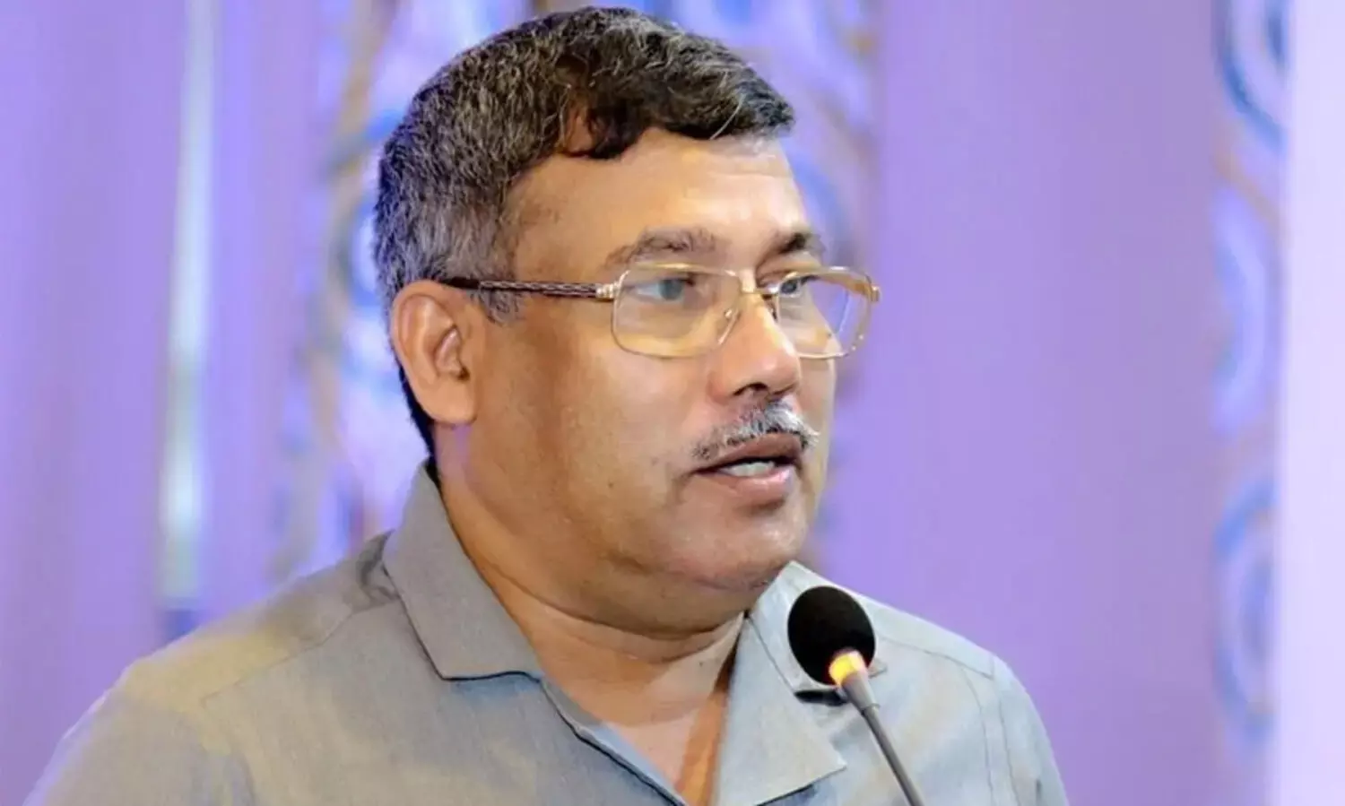 ഇബ്രാഹിം എളേറ്റിലിന്‍റെ പുറത്താക്കൽ;​ പിന്നിൽ കെ.എം.സി.സിയിലെ ക്രമക്കേട്​