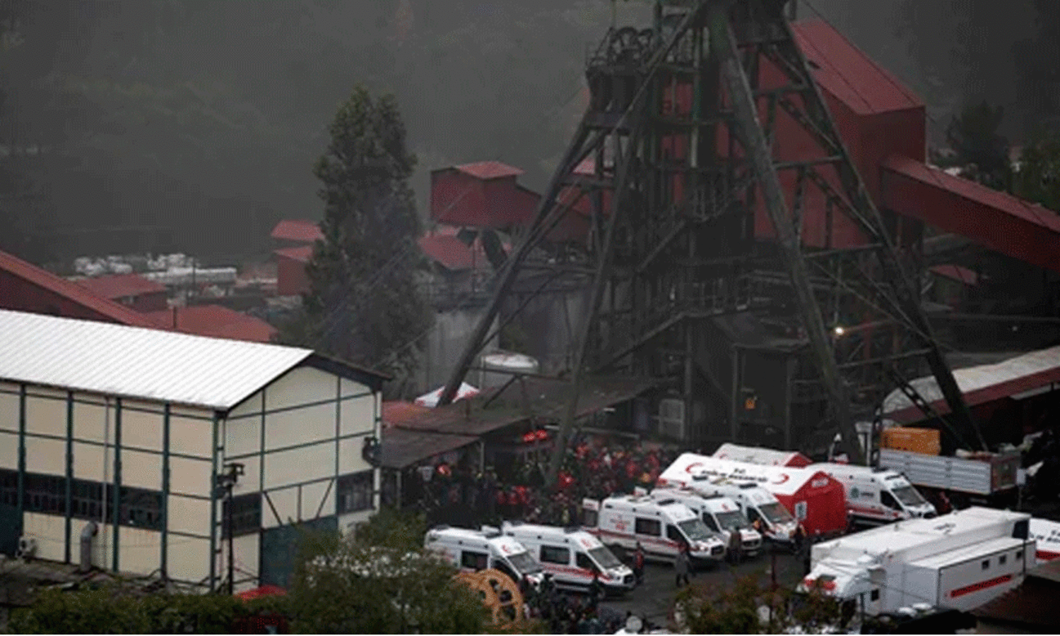 തുർക്കി കൽക്കരി ഖനി സ്ഫോടനം: മരണം 28 ആയി; 15 തൊഴിലാളികൾ കുടുങ്ങിക്കിടക്കുന്നു