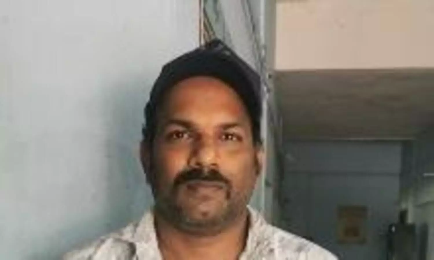 ഹണിട്രാപ്: വ്യാപാരിയിൽ നിന്നും 50 ലക്ഷത്തോളം രൂപ തട്ടിയയാൾ അറസ്റ്റിൽ