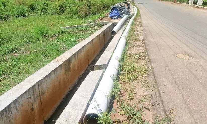 ജലനിധി പദ്ധതി; പുൽപള്ളിയിൽ ജലവിതരണം മുടങ്ങിയിട്ട് മാസങ്ങൾ ജലനിധി പദ്ധതി; പുൽപള്ളിയിൽ ജലവിതരണം മുടങ്ങിയിട്ട് മാസങ്ങൾ