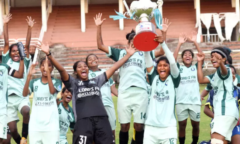 വനിത ലീഗ്: ലോഡ്സ് എഫ്.എ ജേതാക്കള് വനിത ലീഗ്: ലോഡ്സ് എഫ്.എ ജേതാക്കള്