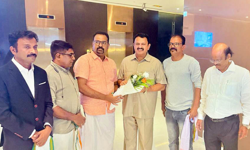 K. Muralidharan MP welcomed in dubai K. Muralidharan MP welcomed in dubai