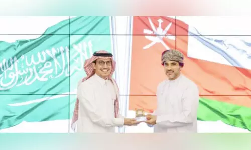 സൗദി-ഒമാൻ ഹൈവേയിലൂടെ മുഴുസമയ വാണിജ്യ ട്രക്ക് ഗതാഗതത്തിന് അനുമതി