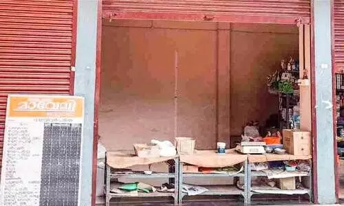 ആശ്വാസമാവേണ്ട മാവേലി സ്റ്റോറുകൾ കാലി;  സ​ബ്സി​ഡി സാ​ധ​ന​ങ്ങ​ൾ പ​ല​യി​ട​ത്തും ഇ​ല്ല