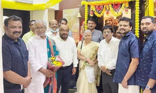 ഡോ. ​എ​ൻ. രാ​ധാ​കൃ​ഷ്ണ​നെ എ​സ്.​എ​ൻ.​സി.​എ​സ് ആ​ദ​രി​ച്ചു