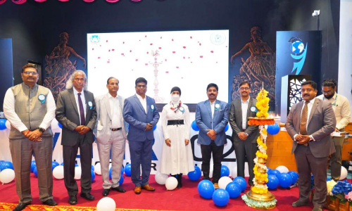 ക​രി​യ​ർ മേ​ഖ​ല​യി​ലേ​ക്ക്​ വാ​തി​ൽ തു​റ​ന്ന്​ അ​വ​നീ​ർ 2022