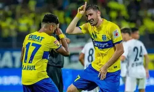 കലിയൂഷ്നി ​​േപ്ലയിങ് ഇലവനിൽ