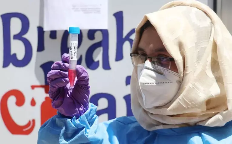 കോവിഡിന്റെ പുതിയ വകഭേദം ഏറെ വ്യാപന ശേഷിയുള്ളത്; പ്രതിരോധം ശക്തമാക്കിയെന്ന് മന്ത്രി വീണാ ജോര്ജ് കോവിഡിന്റെ പുതിയ വകഭേദം ഏറെ വ്യാപന ശേഷിയുള്ളത്; പ്രതിരോധം ശക്തമാക്കിയെന്ന് മന്ത്രി വീണാ ജോര്ജ്