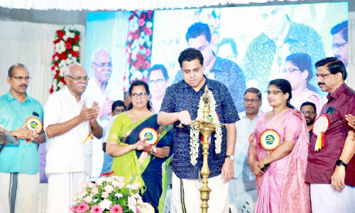 കാലഘട്ടത്തിനനുസരിച്ചുള്ള മാറ്റം ഉൾക്കൊള്ളാൻ സഹകരണ മേഖല തയാറാകണം -സ്പീക്കർ