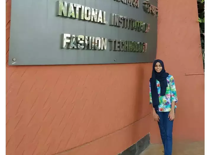 ഷാ​ര്‍ജ പു​സ്ത​ക​മേ​ള​യി​ല്‍ അ​തി​ഥി​യാ​യി ഗാ​യ എ​ത്തു​ന്നു