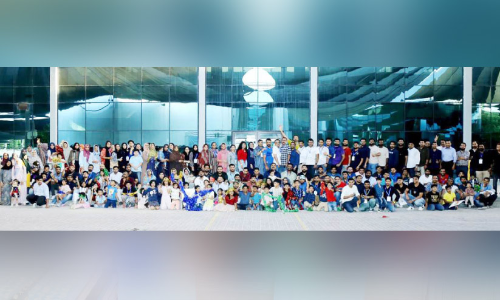 ആ​വേ​ശ​മാ​യി മാ​മോ​റീ​സ്