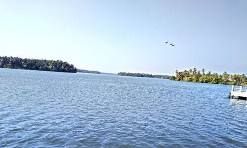 കവ്വായിക്കായൽ കാത്തിരിക്കുന്നു, കയാക്കിങ്ങിനായി