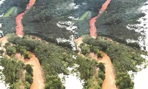 ഉള്ളുലഞ്ഞ ഒാർമകളിൽ: ദുരന്തം കവർന്നവരെ അനുസ്മരിച്ച് കൂട്ടിക്കൽ പഞ്ചായത്ത് ഉള്ളുലഞ്ഞ ഒാർമകളിൽ: ദുരന്തം കവർന്നവരെ അനുസ്മരിച്ച് കൂട്ടിക്കൽ പഞ്ചായത്ത്