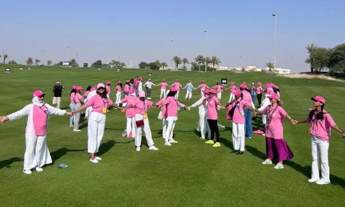 പിങ്ക് മാർച്ച് സ്തനാർബുദ ബോധവൽക്കരണ മാർച്ചിൽ പങ്കെടുത്ത് നൂറോളം സ്ത്രീകൾ