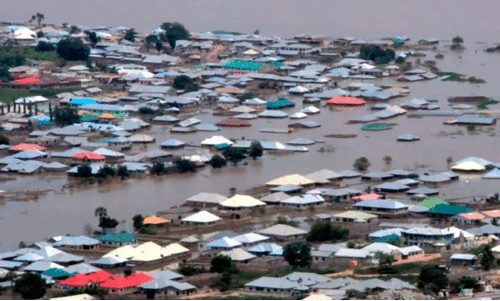 മഹാ പ്രളയത്തിൽ മുങ്ങി നൈജീരിയ; മരണസംഖ്യ 600