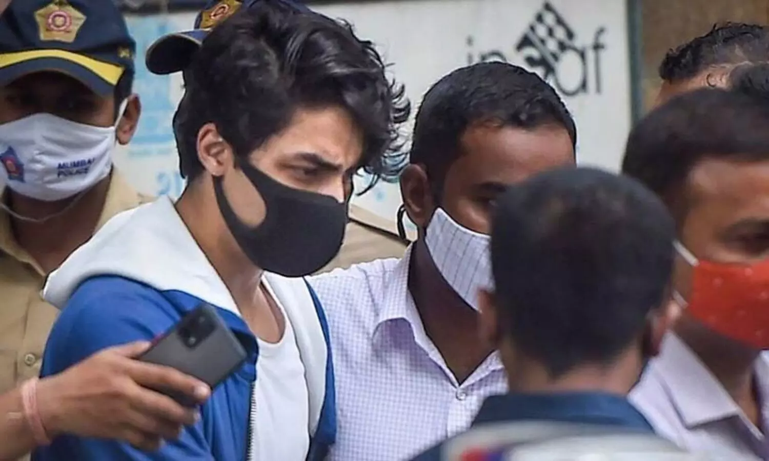 ആര്യൻ ഖാൻ കേസ് അന്വേഷണത്തിൽ വ്യാപക ക്രമക്കേട്; എൻ.സി.ബിയെ പ്രതിക്കൂട്ടിലാക്കി ആഭ്യന്തര റിപ്പോർട്ട്