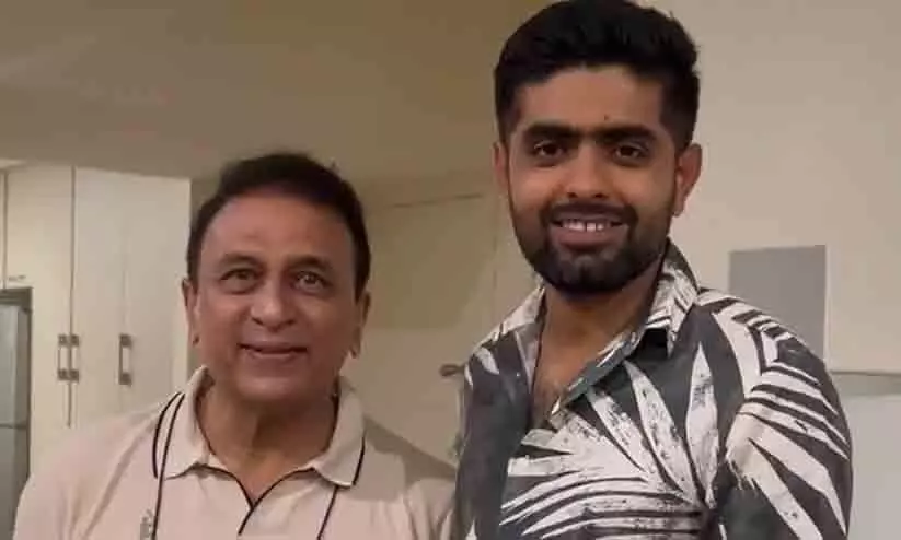 ഇന്ത്യ-പാക് പോരാട്ടം 23ന്; പാകിസ്താൻ ക്യാപ്റ്റന് സമ്മാനവുമായി സുനിൽ ഗവാസ്കർ