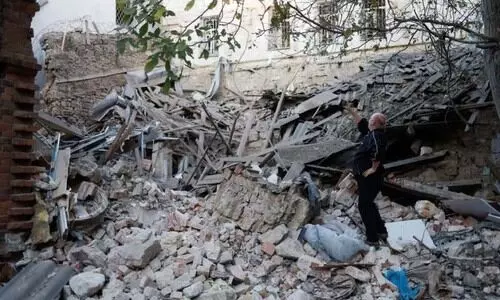 ആക്രമണം കടുപ്പിച്ച് റഷ്യ; ലക്ഷ്യമിടുന്നത് വൈദ്യുതി നിലയങ്ങൾ ആക്രമണം കടുപ്പിച്ച് റഷ്യ; ലക്ഷ്യമിടുന്നത് വൈദ്യുതി നിലയങ്ങൾ