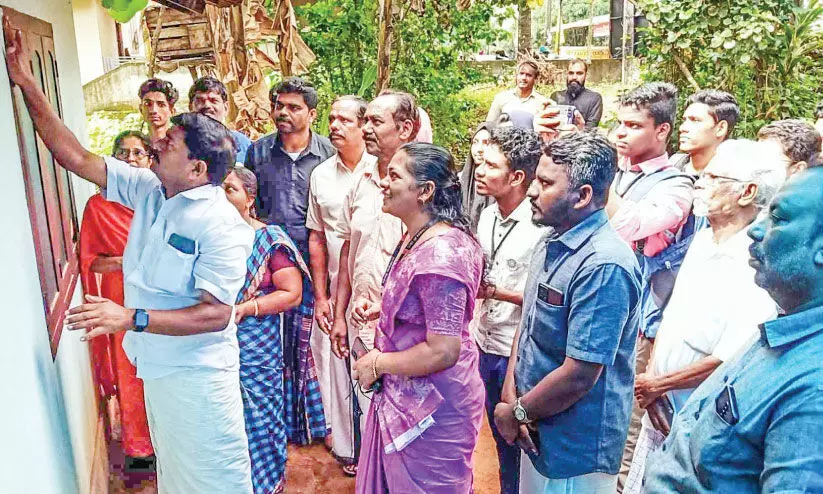 മാലിന്യ സംസ്കരണം; മൊബൈല്‍ ആപ്ലിക്കേഷനുമായി എടവണ്ണയും ചുങ്കത്തറയും